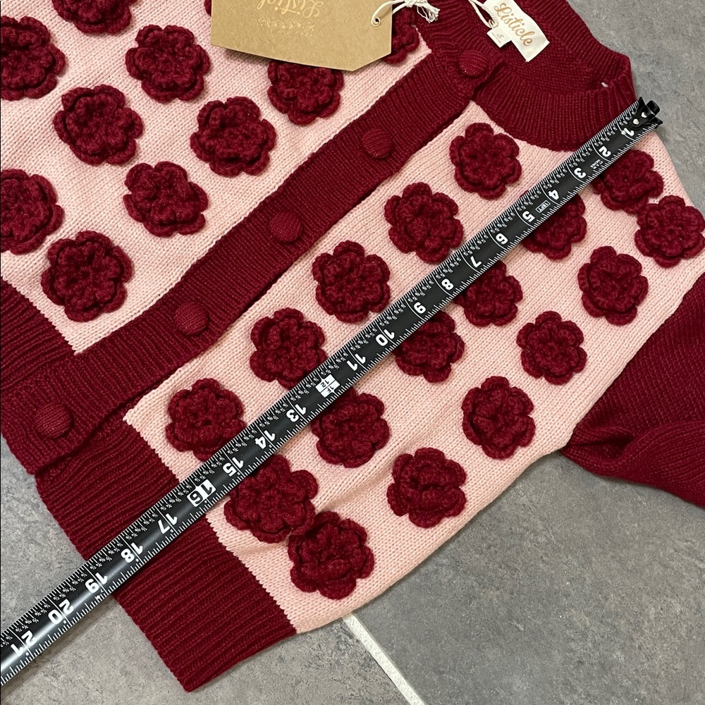 Listicle The Kingston Floral Button Up Cardigan size Small - Picture 6 of 8